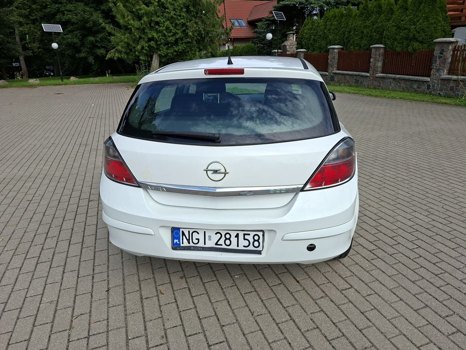 Opel Astra III 2009 rok