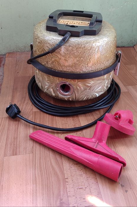 Пылесос советский Буран-3