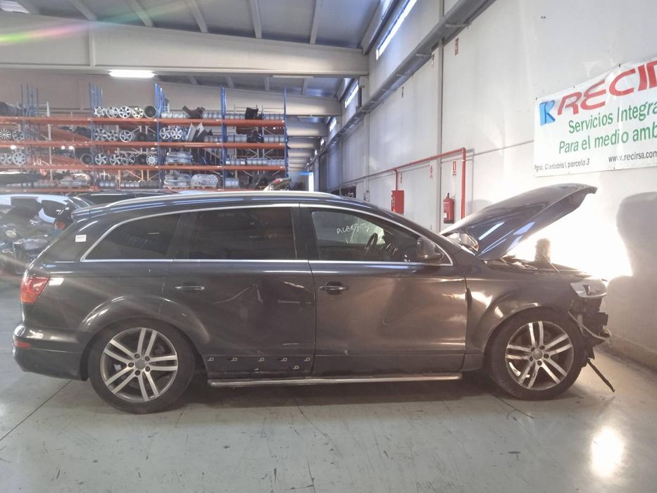 Bomba De Água Audi Q7 4L