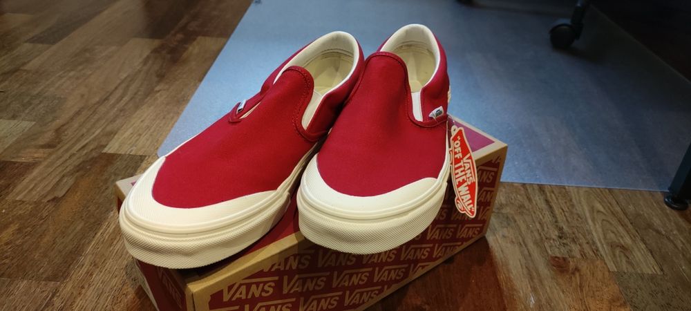 Nowe trampki wsuwane Vans slip on rozmiar 44,5 US 11 czerwone