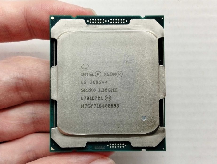 Серверний процесор Intel Xeon E5-2686v4, 18 ядер, 45Mb кеш, LGA2011