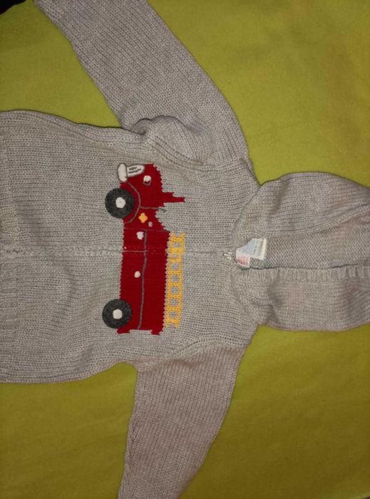 zestaw dla chłopca sweter i spodnie eleganckie rozm. 86 (12 - 18 msc)