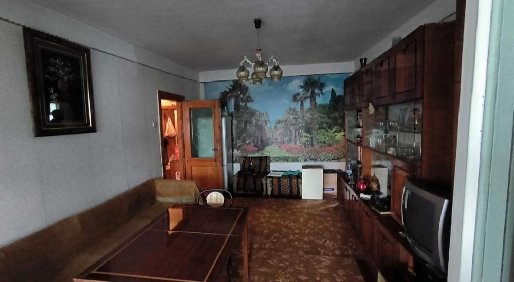 Продаж 3-к,  Брюховичі,  Івасюка,  2/2 , 76/6/60м2 , 79999 $