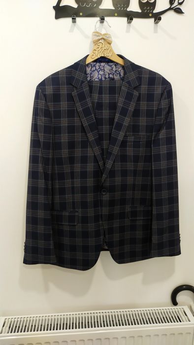 Garnitur męski w kratę