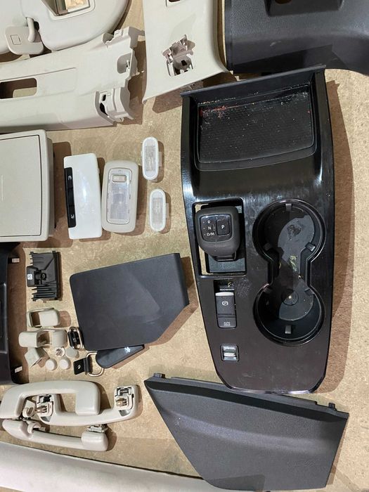 Пластик салону Nissan Rogue t33 2020-2024