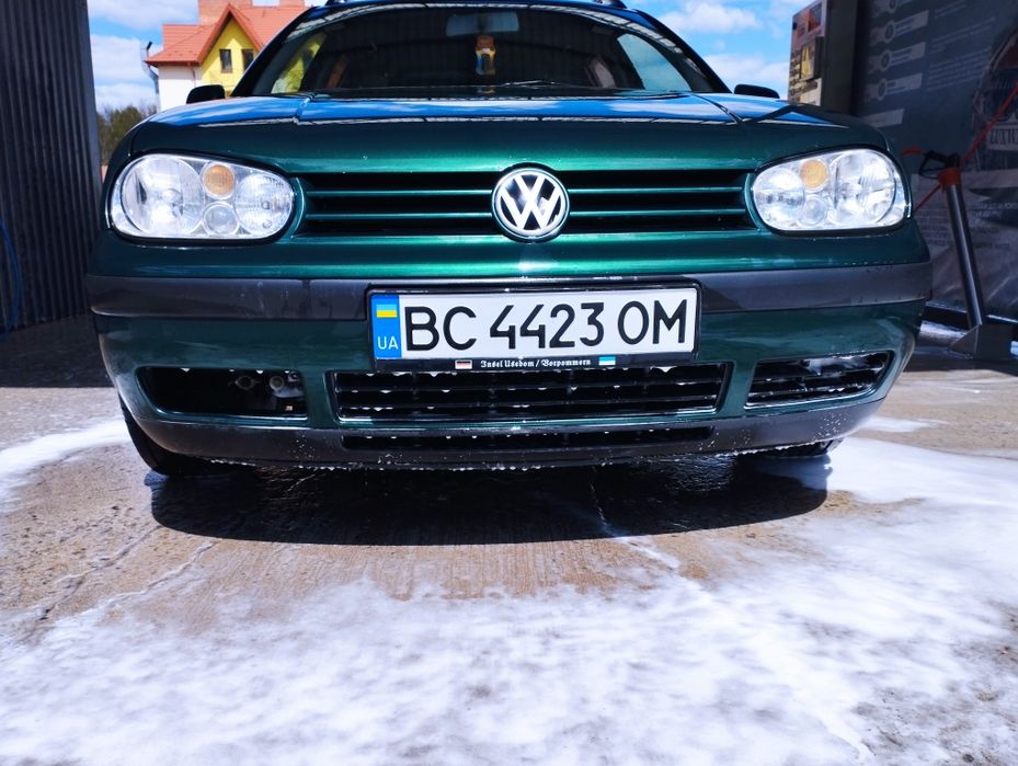 Автомобіль volkswagen golf4