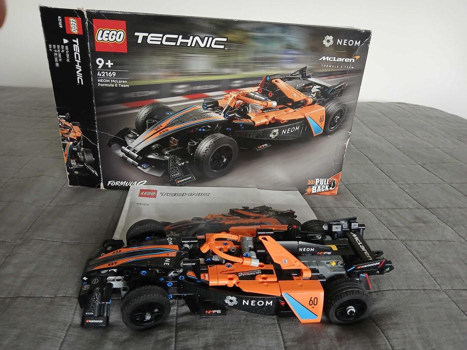 Lego Technic - NEOM McLaren Formula E Team 42169
