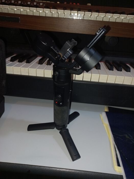 Gimbal Zhiyun Crane-M2 (como novo)