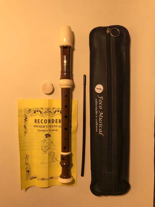 Flute with Case and Accessories64737820899073120