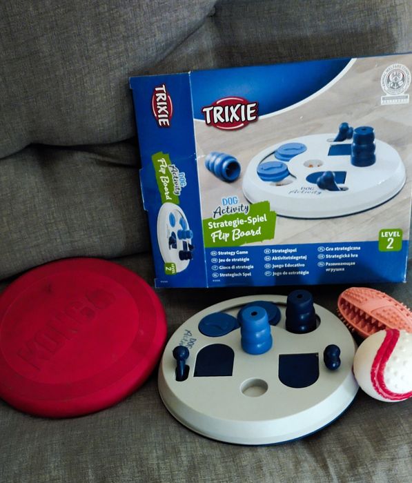 Zestaw 4 zabawek dla średniego psa