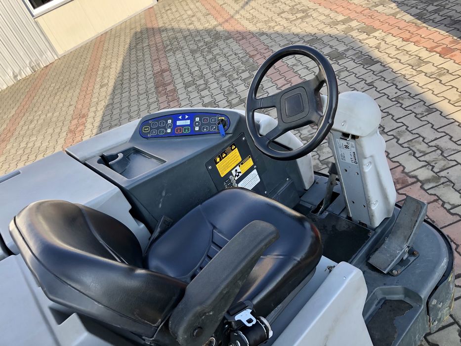 Прибиральна машина Nilfisk SC8000 ecoflex, Газ