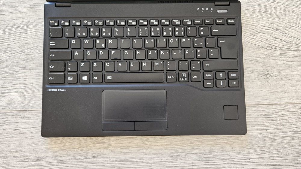 Portátil FUJITSU Notebook Lifebook U939