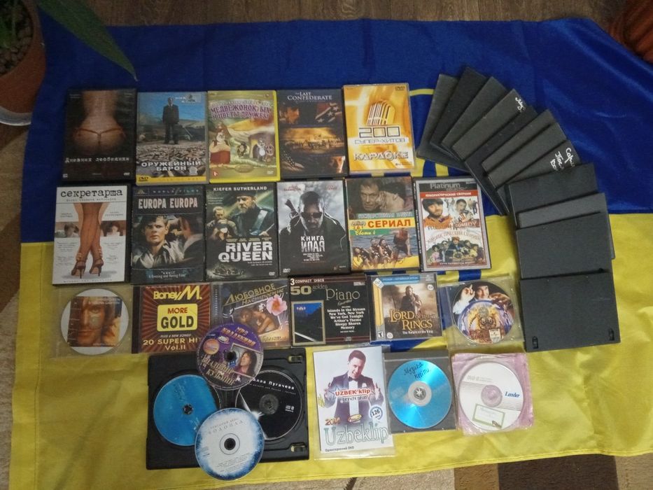 DVD диски лот фільми музика