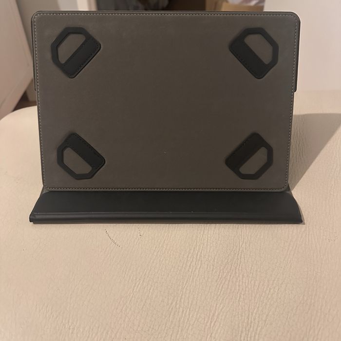 Capa para tablet goosis