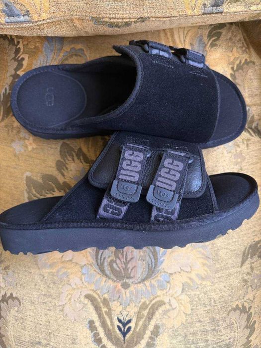 Шкіряні шльопанці UGG