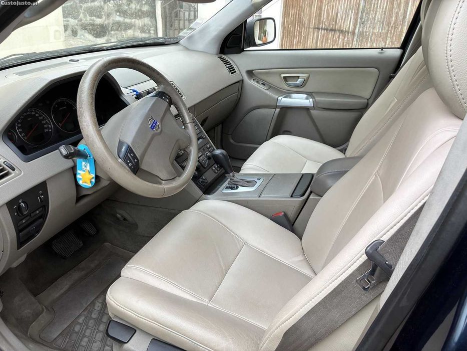 Volvo XC90 D5 2004