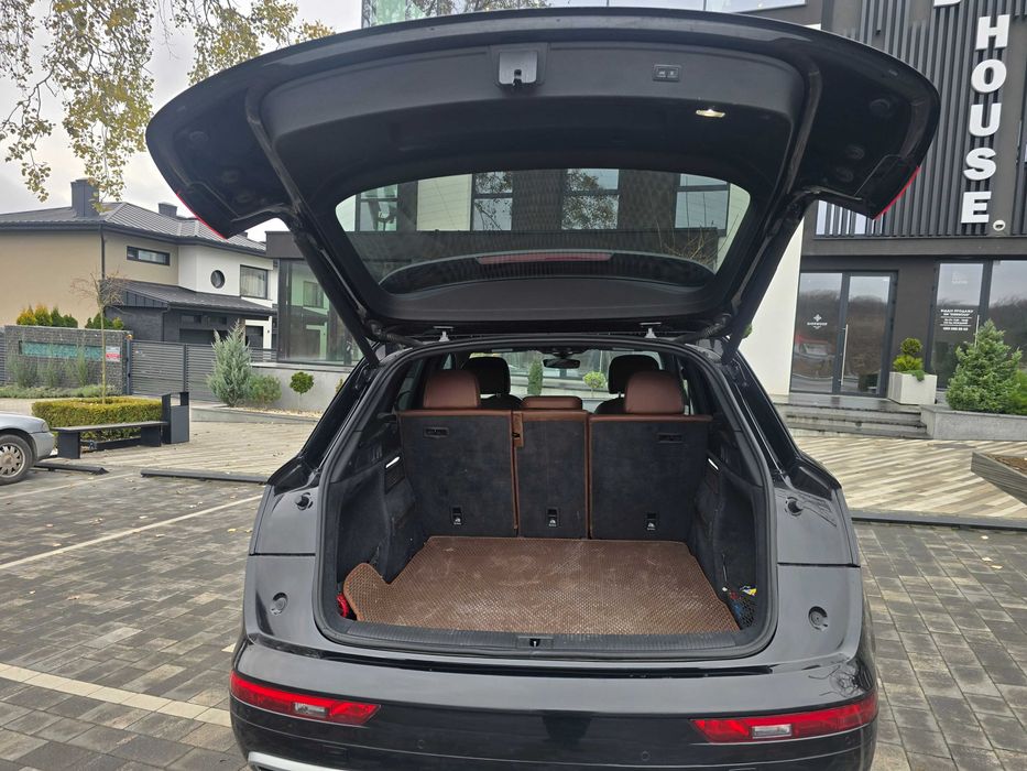 продам автомобіль Audi Q5 2018