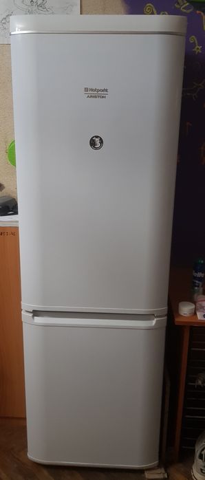 Продаю холодильник
