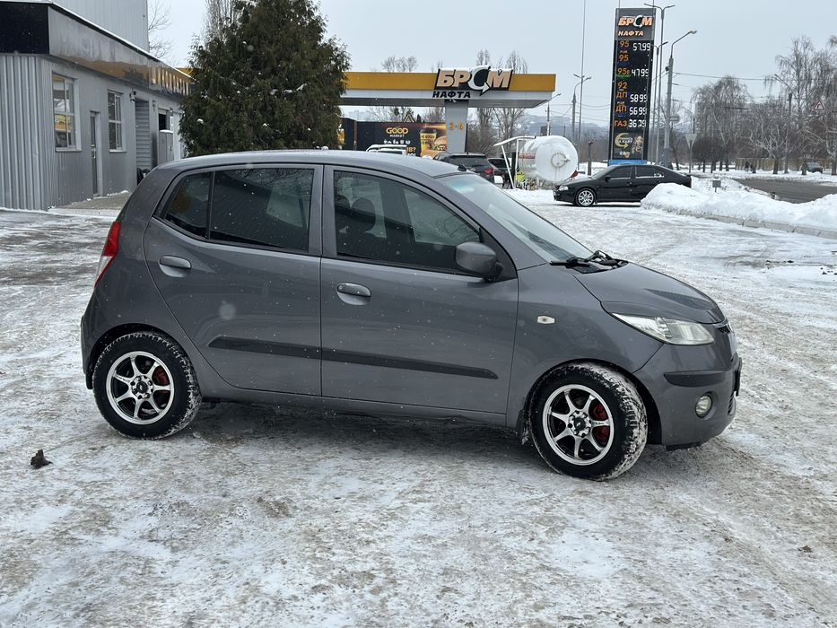 Hyundai і10 Офіційна