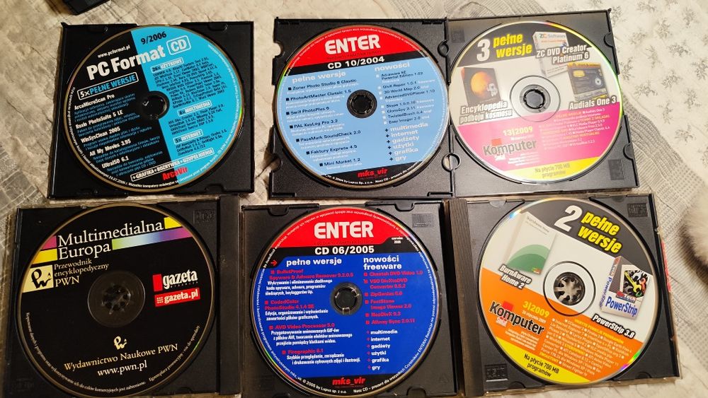 Gry i programy Enter i Komputer Świat 6 sztuk