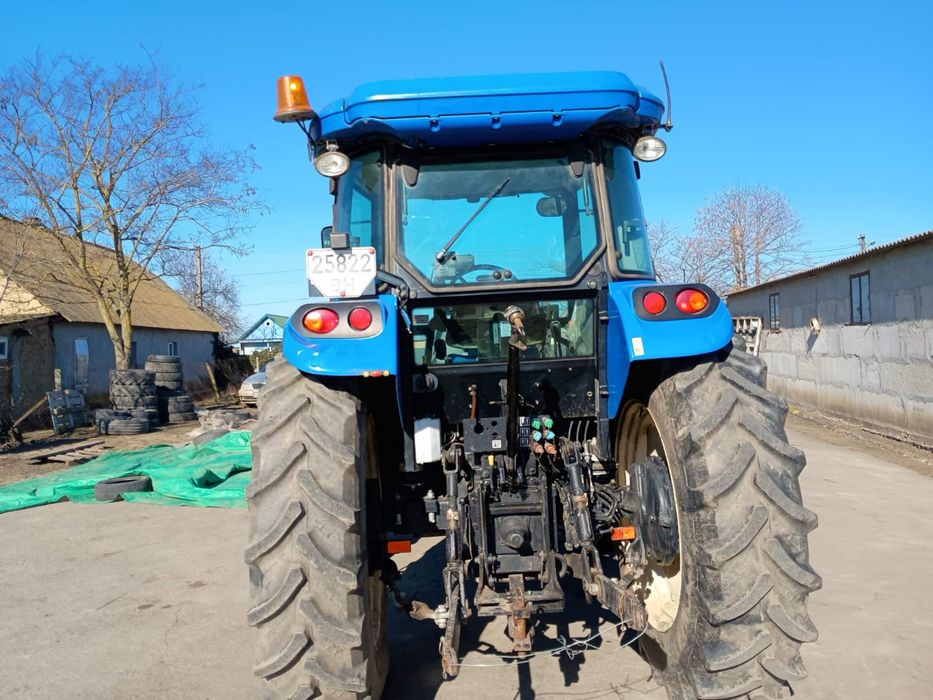 Продам Трактор 2016 года