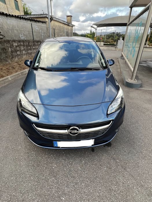 Corsa E Hatchback 1.2 com 110 mil Km como novo