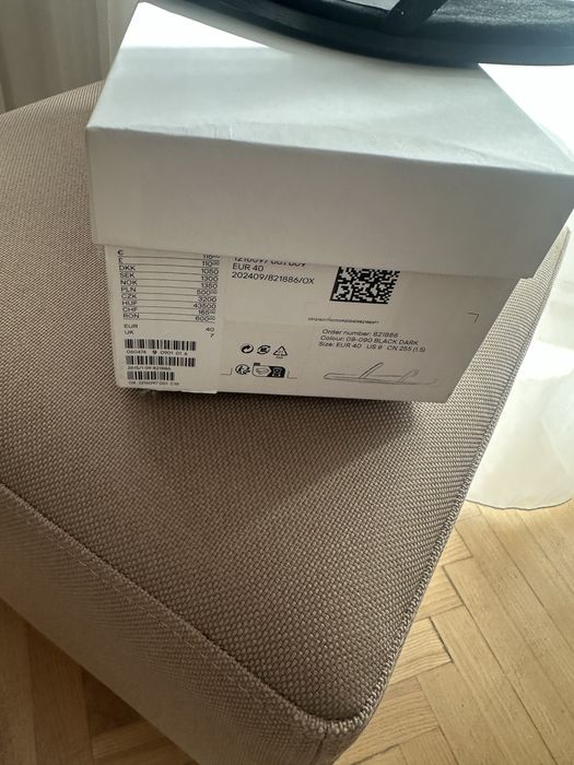 Басоніжки сандалі  COS cos