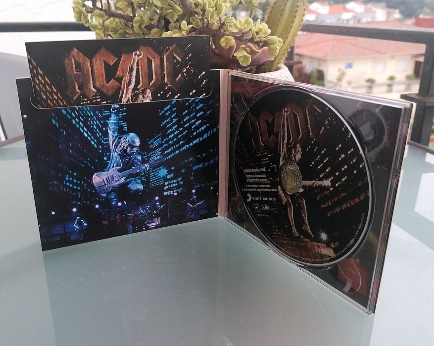 AC/DC - Stiff Upper Lip (CD Digipack)