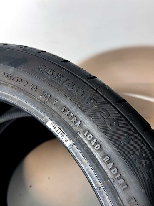 Pneus Continental ContiSportContact 5 - 255/40/20 - Como NOVOS