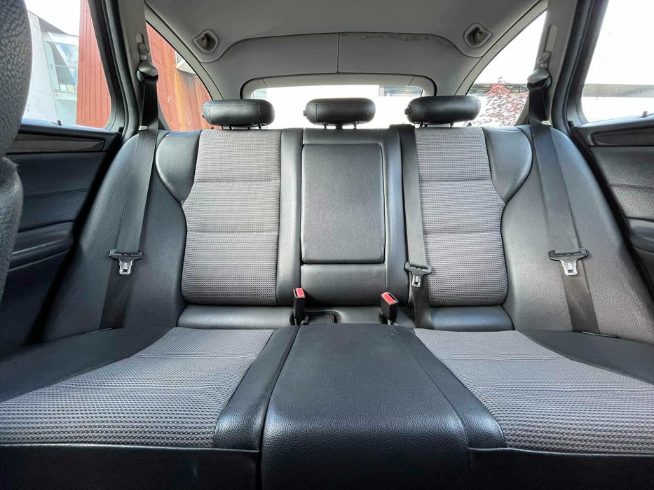 Mercedes C220 150CV (2006)