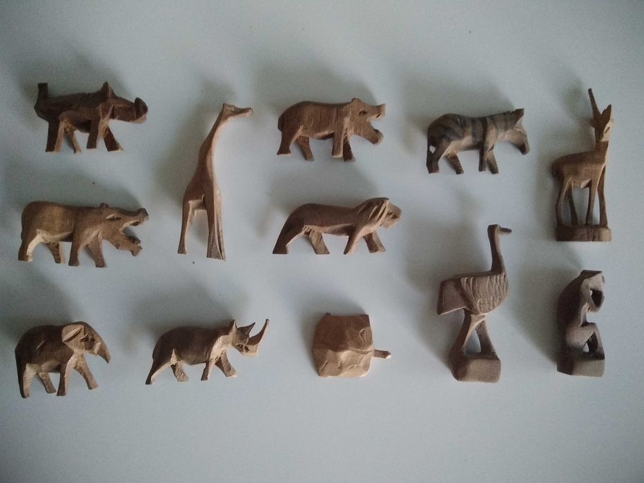 Selos, quebra- cabeças, curiosidades, coleccionáveis, raridades