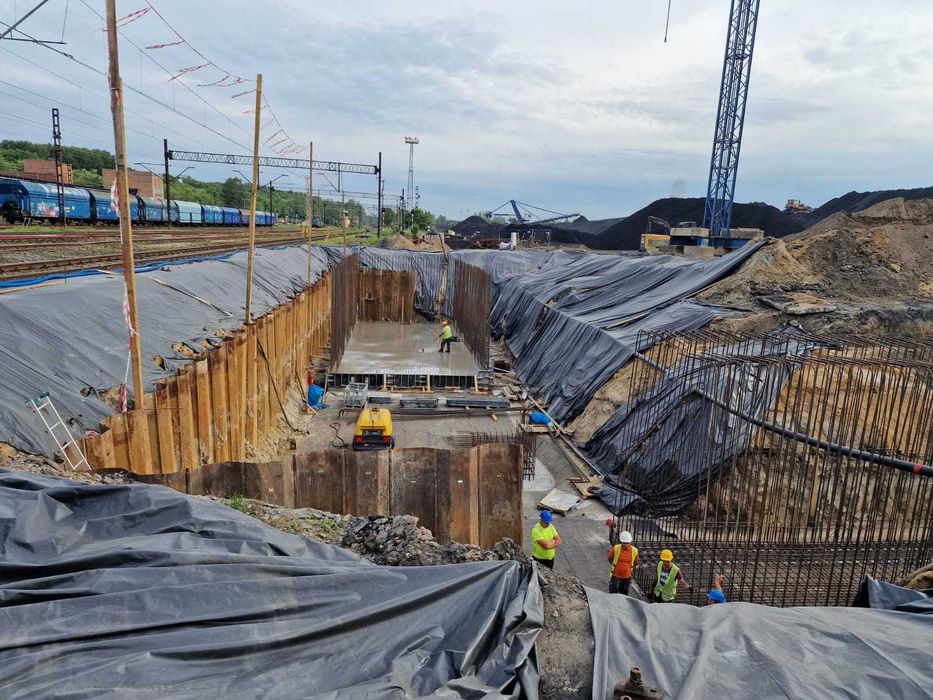 Larseny zabezpieczenia wykopów pale palisadyCFA, ścianki berlińskie,
