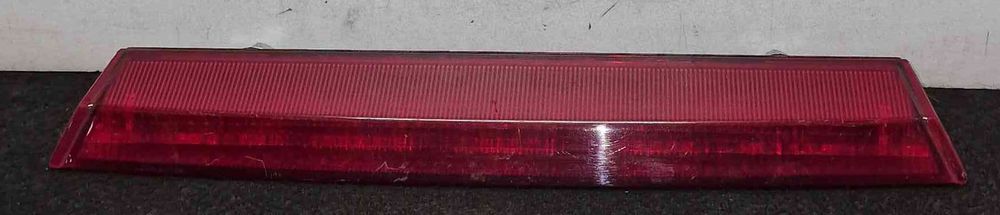 Luz Stop Adicional / 3º Stop - TOYOTA COROLLA Hatchback