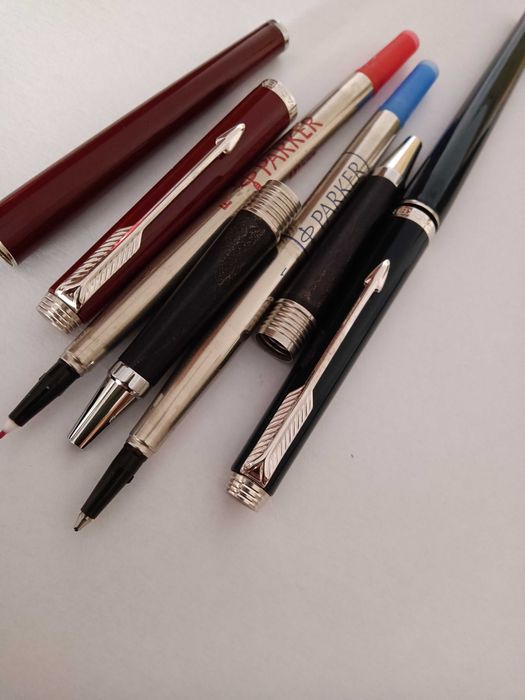 Caneta Parker modelo 180 Rollerball Azul e Vermelha