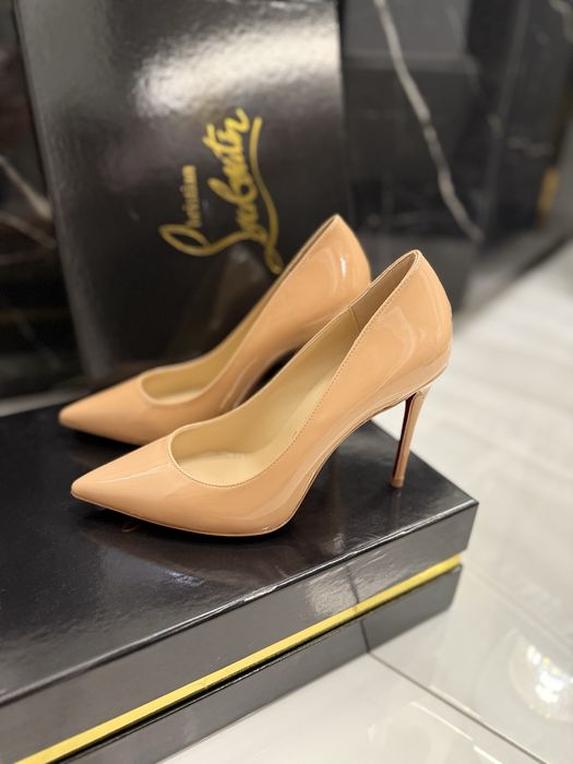 Szpilki Louboutin Beige Leather