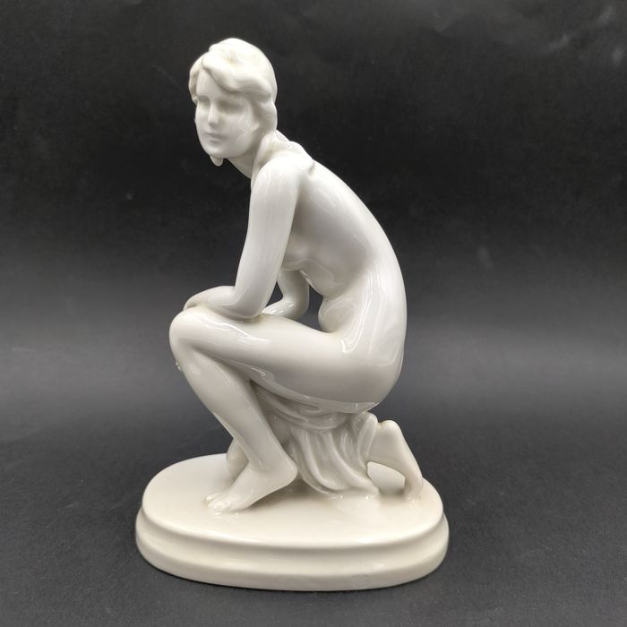 Zsolnay Kobieta Dziewczyna Akt Porcelana Vintage Retro Antyk