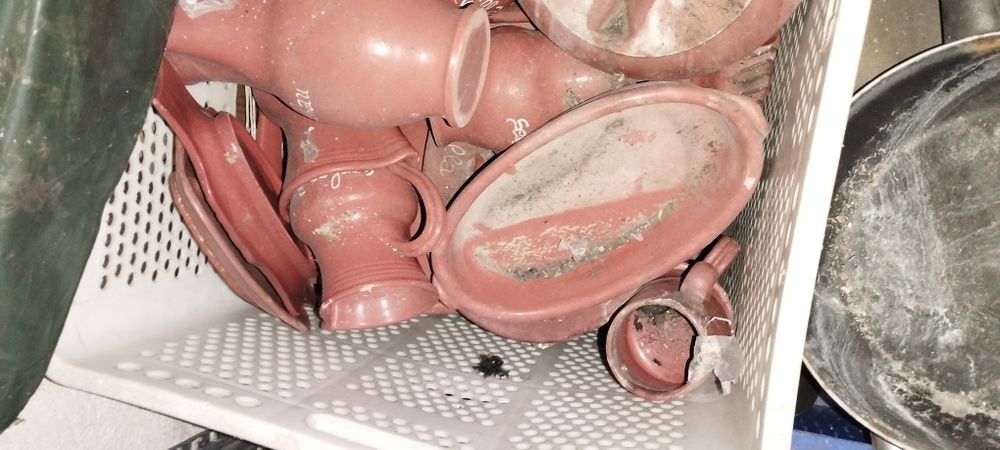 Clay Tableware – Various Items64862978852737120