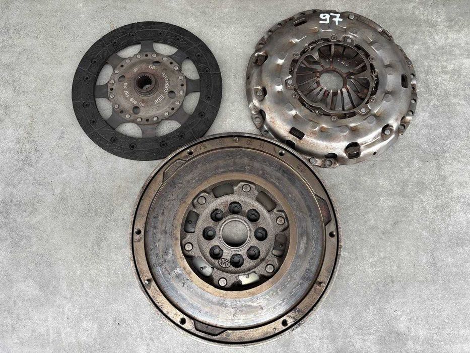 Комплект зчеплення Демпфер Peugeot 308 3008 407 508 5008 807 2.0 HDI