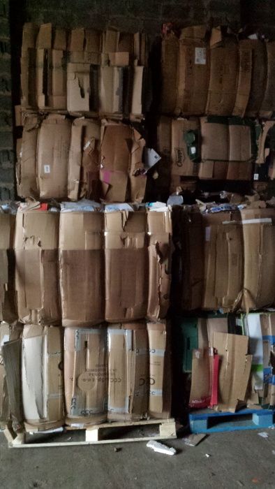 Makulatura, kartony, folia LDPE, kontener KP16, KP36, prasokontener
