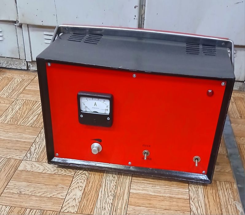 Зарядно пусковое устройство