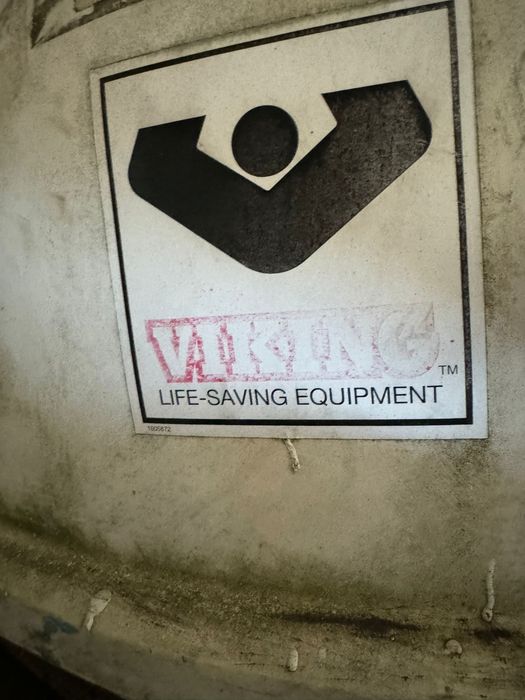 Tratwa ratunkowa/ ponton/ łódź ratunkowa