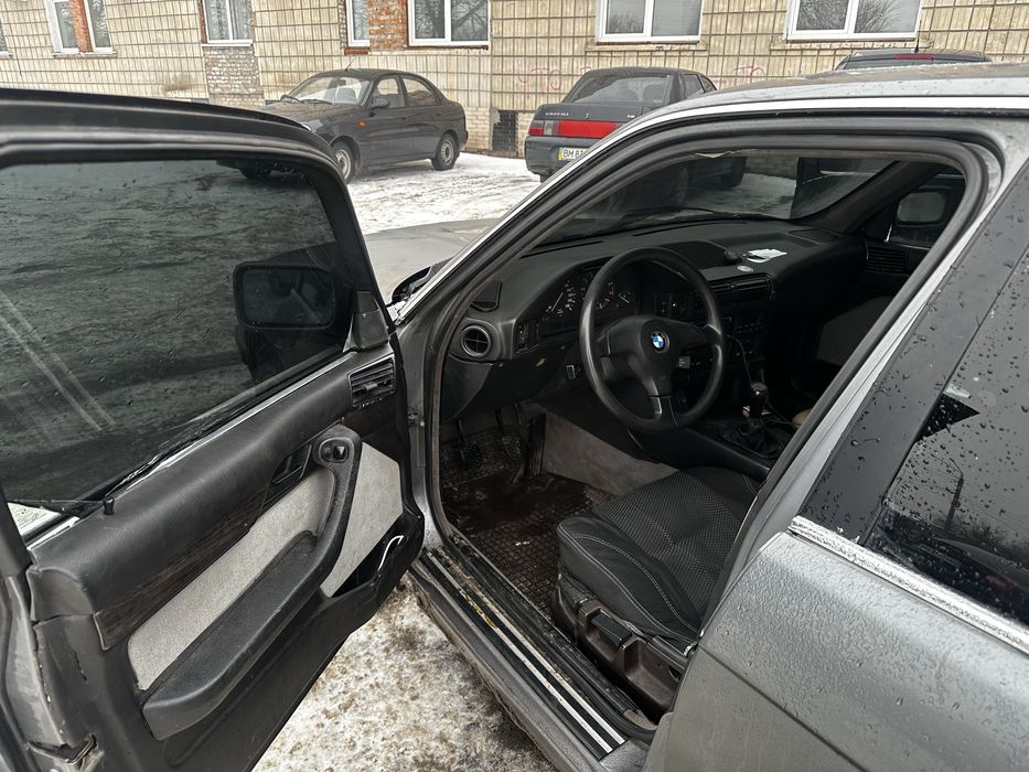Продам bmw 3.5 бензин механика