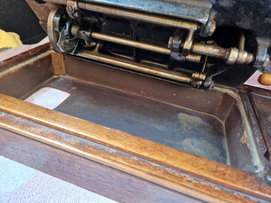 Maszyna do szycia Singer (sprawna,zabytek)