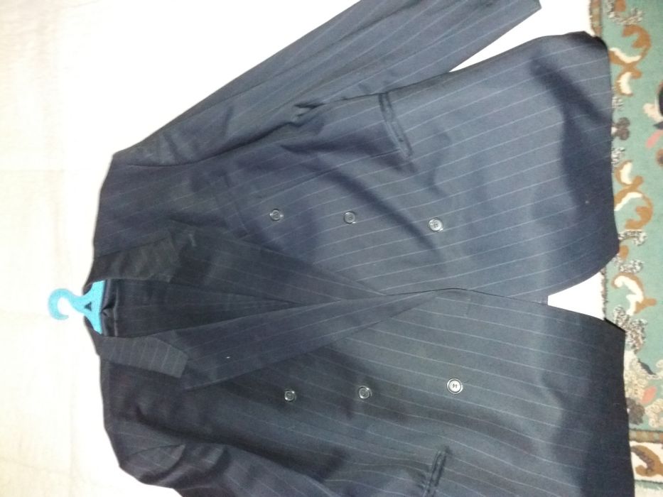 Костюм мужской новый 56 размер