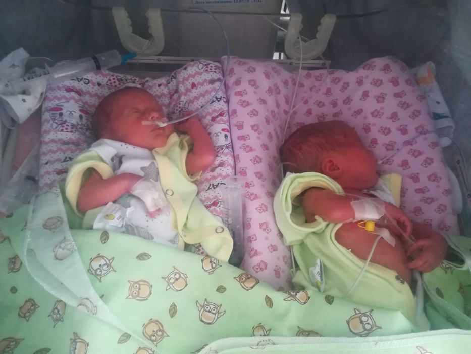 Дуже потребую допомоги родила двійню потрібна їжа та одяг