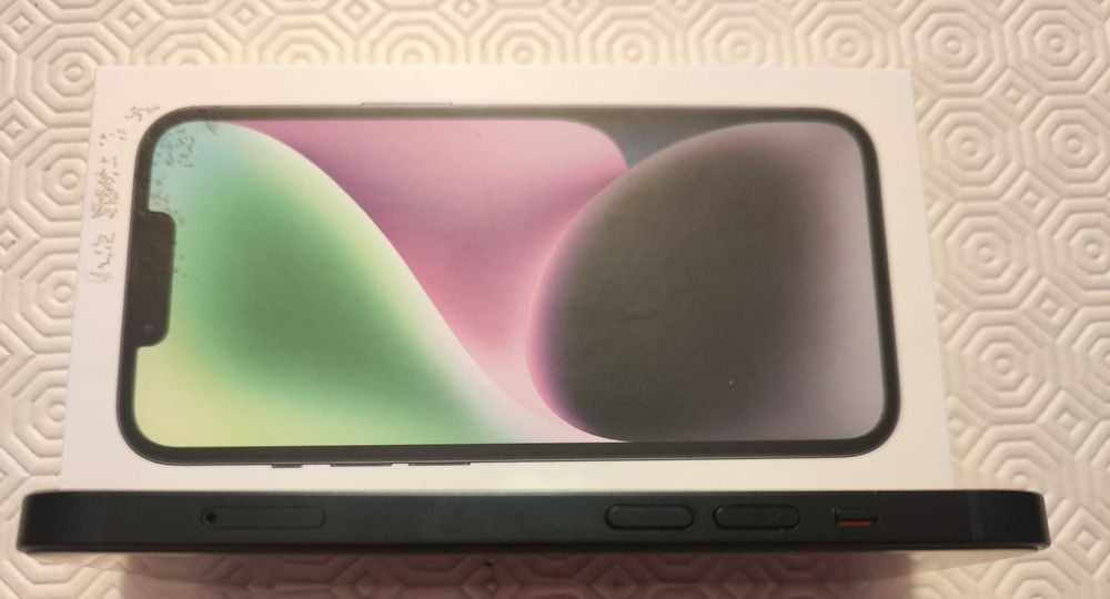 iPhone 14 – Excelente Estado + Acessórios Extra
