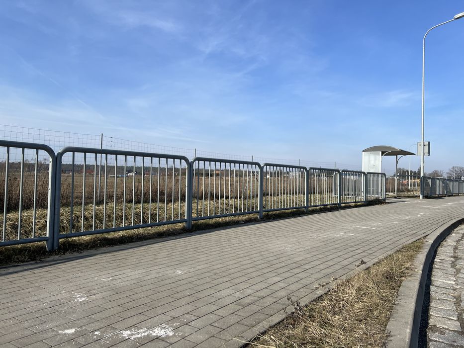 Bariera drogowa chodnikowa U-12a 150 cm z pionowymi szczeblinkami