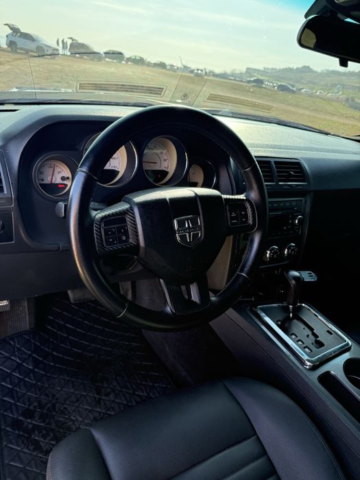 Продам Dodge Challenger 2013р