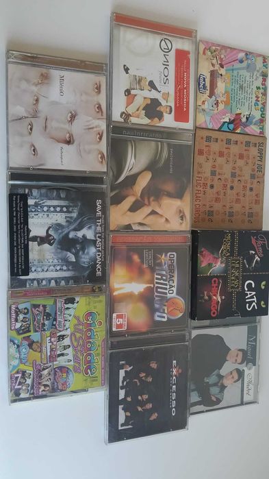 Vários CD'sd usados
