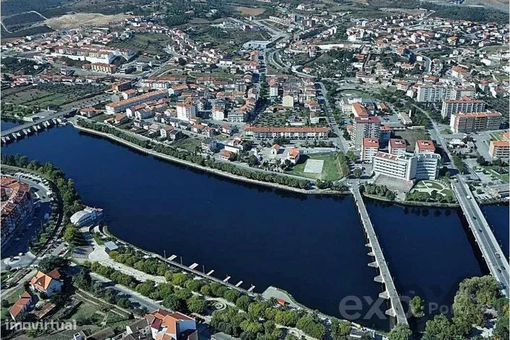 Projeto com licença de construção no centro histórico de Mirandela